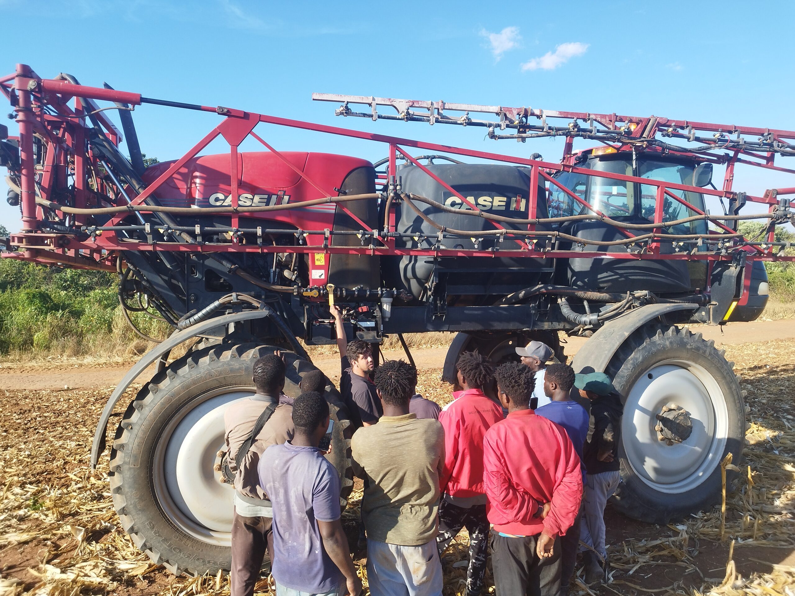 Tracan em Angola equipe realiza diagnóstico técnico e treinamento em fazenda