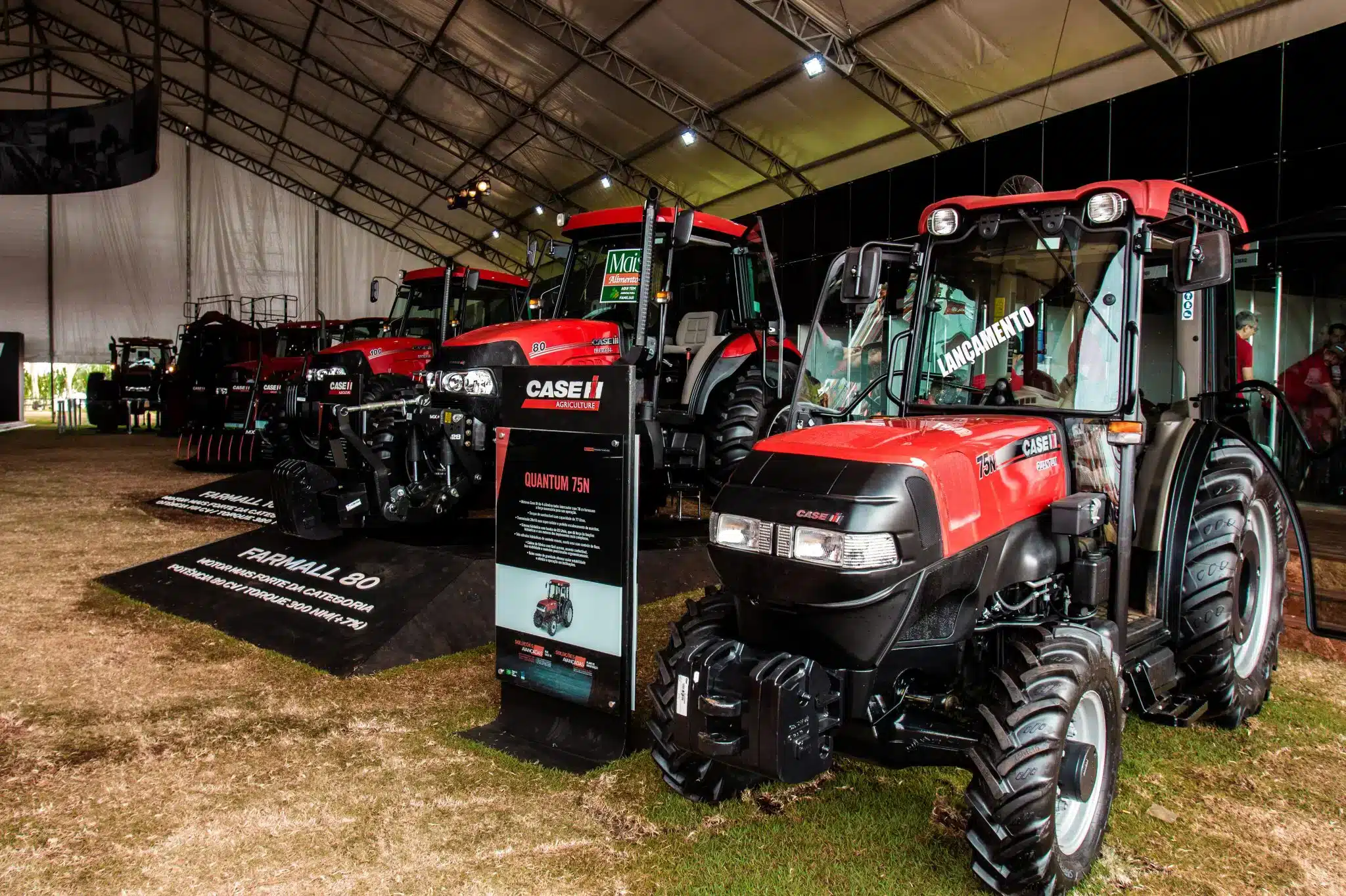 Trator agrícola em Araxa